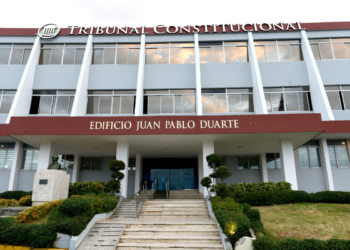 Tribunal constitucional ratifica prohibición de reelección presidencial para 2028