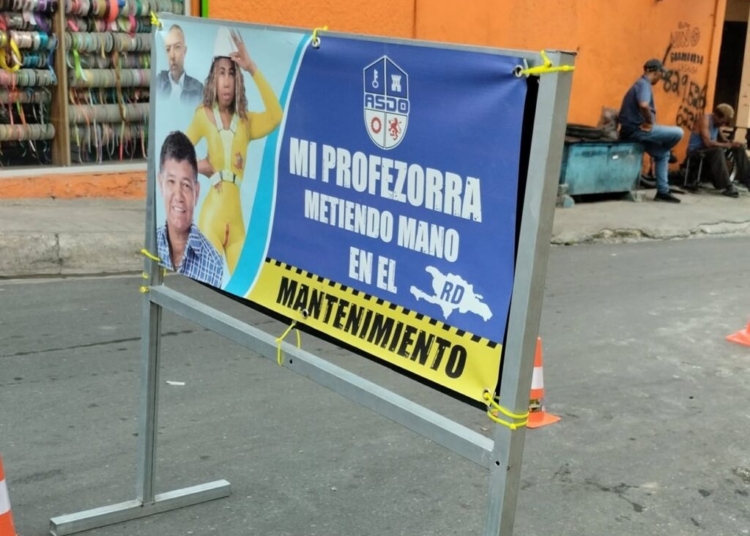 “mi profezorra metiendo mano”… y el ayuntamiento metiendo la pata