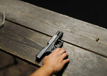 Jóvenes se entregan a la policía tras viralizarse video con armas de juguete en cristo rey