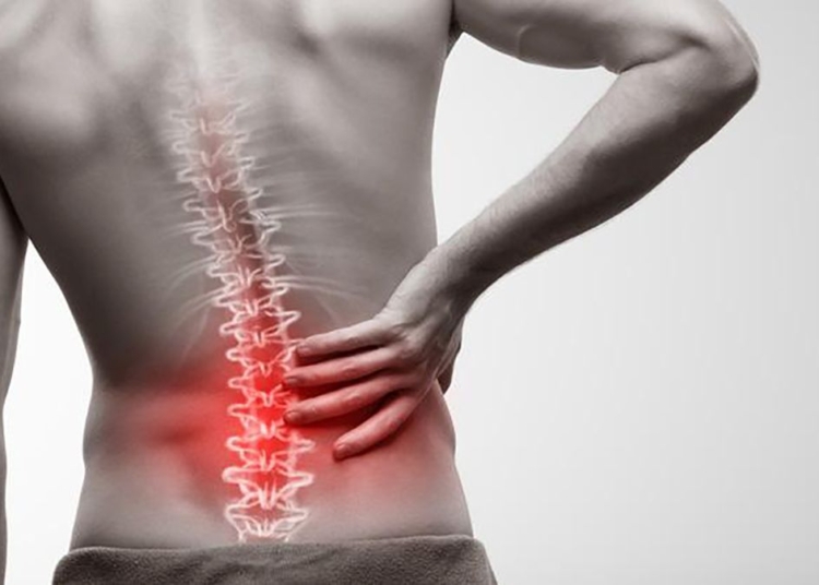 Lumbago: el dolor silencioso que afecta a casi todos y cómo evitarlo
