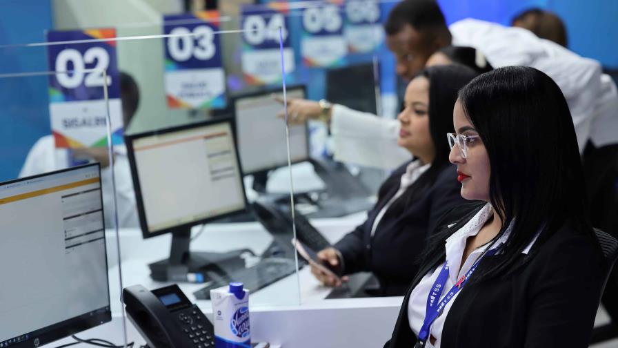 Gobierno anuncia modificará horario de instituciones públicas para descongestionar el tránsito