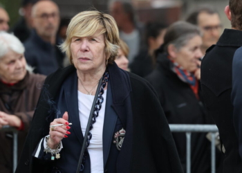 Obsèques de l'actrice emilie dequenne au cimetère du père-lachaise. Elle avait révélé en octobre 2023 souffrir d'une forme rare de cancer, un corticosurénalome (cancer du système endocrinien). Michèle dite "mimi" marchand. Lp / olivier lejeune