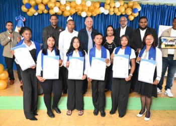 Jóvenes de yamasá reciben certificación en ofimática del ctc