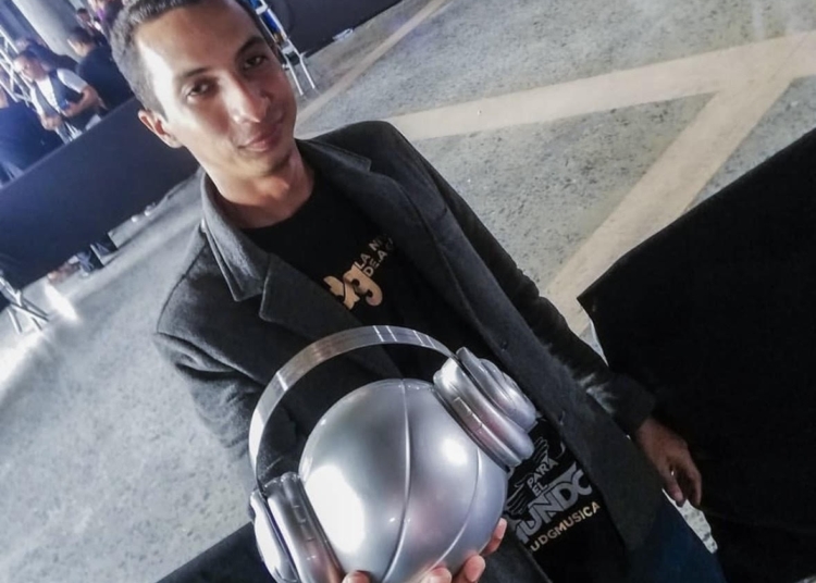 ELIUD FERRER PREMIADO EN LOS PEPSI MUSIC 2019 COMO MEJOR DIRECTOR DE VIDEO EN GÉNERO GAITA