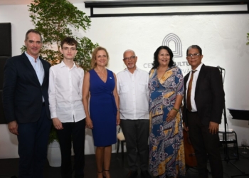 Ezequiel Bergalio, Sebastian Bergalio, Sandra Winkler, Wilson Rodríguez, Manuela Rodríguez y Rafael Peña