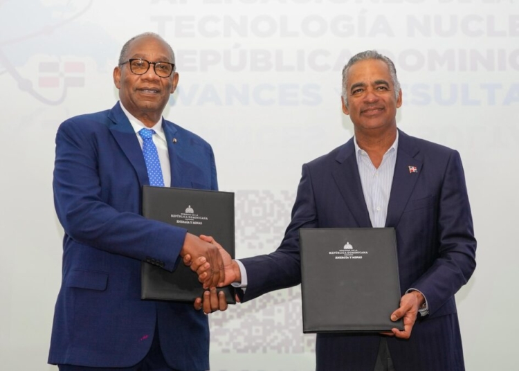 Joel Santos y Editrudis Beltrán estrechan lazos de cooperación mutua