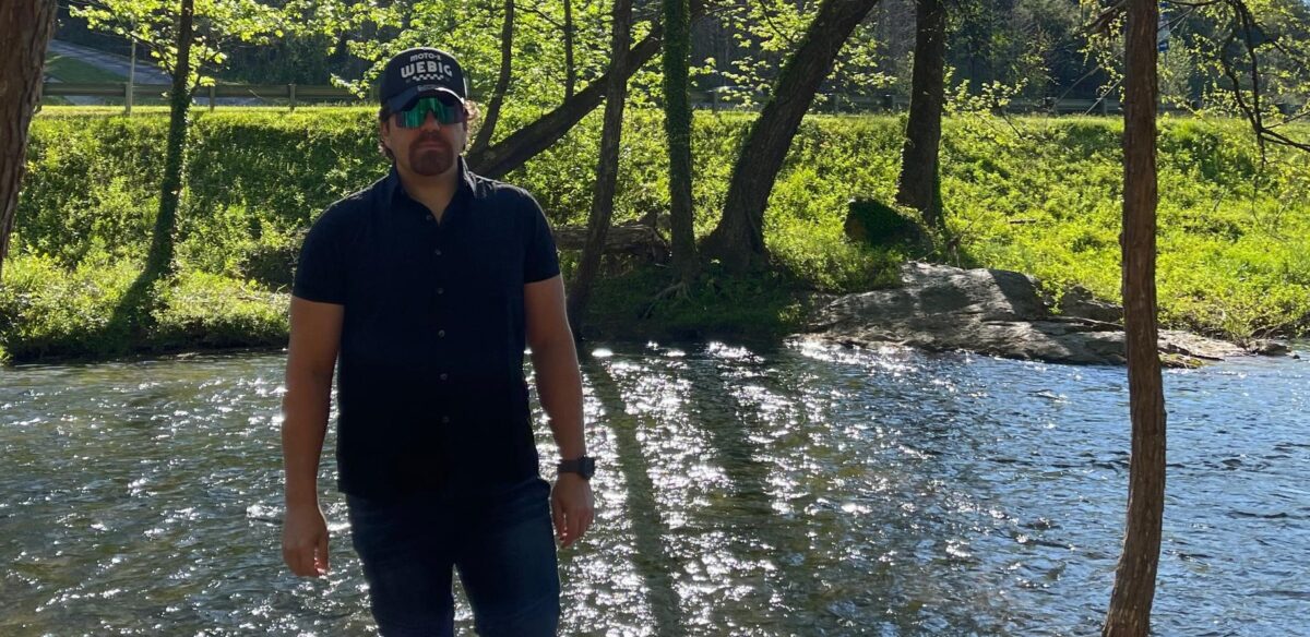 Jonny Nasser El productor que transforma la belleza en experiencias inolvidables