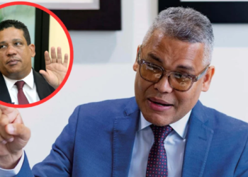 Carlos peña acusa a carlos pimentel de complicidad en caso de corrupción "red camaleón"
