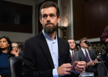 Jack dorsey lanza bitchat: una app de mensajería que funciona sin internet