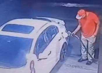 Hombre huye sin pagar gasolina en santo domingo este