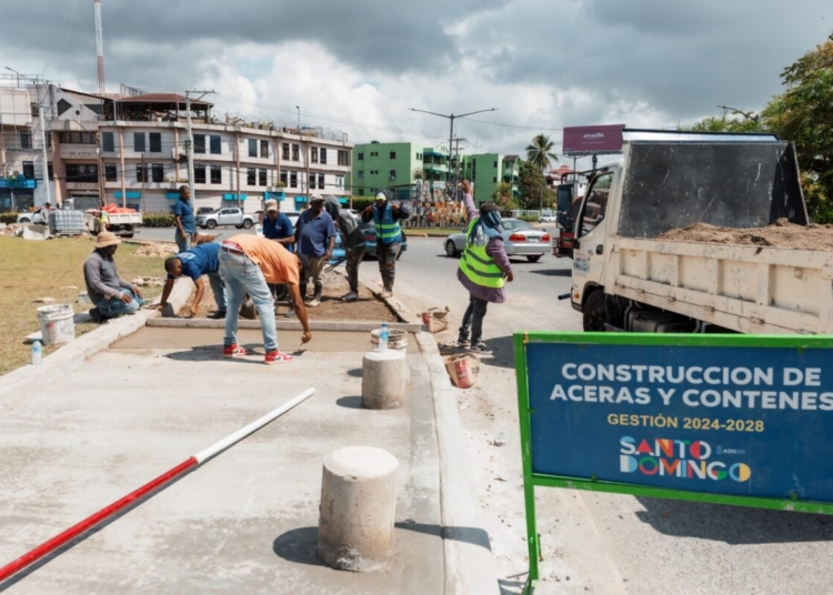 Alcaldía del distrito nacional remodela rotonda de la av. Los próceres con república de colombia