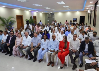 Egehid socializa presa guaigüí y juramenta comisión de veedores en la vega