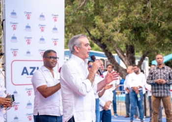 Abinader reafirma compromiso con los más vulnerables en jornada de inclusión social en azua