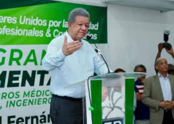Leonel fernández dice que el gobierno “tiene el motor fundido” y está "quebrado"