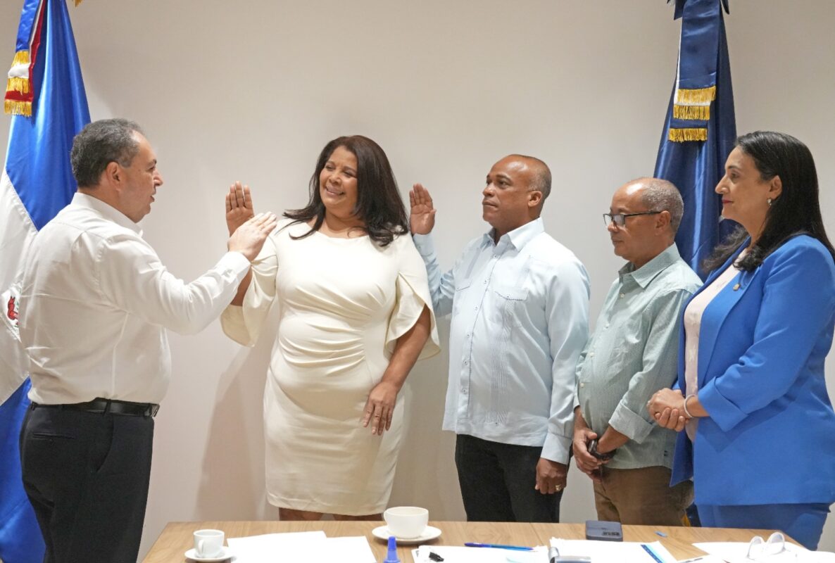 Sns nombra nuevos directores en hospitales de azua y el valle