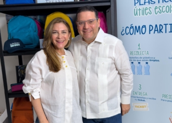 Carolina mejía y yayo sanz lovatón se unen en ‘plásticos por útiles escolares’