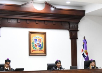 Ministerio público apelará absoluciones de magaly medina y fernando rosa en caso de corrupción