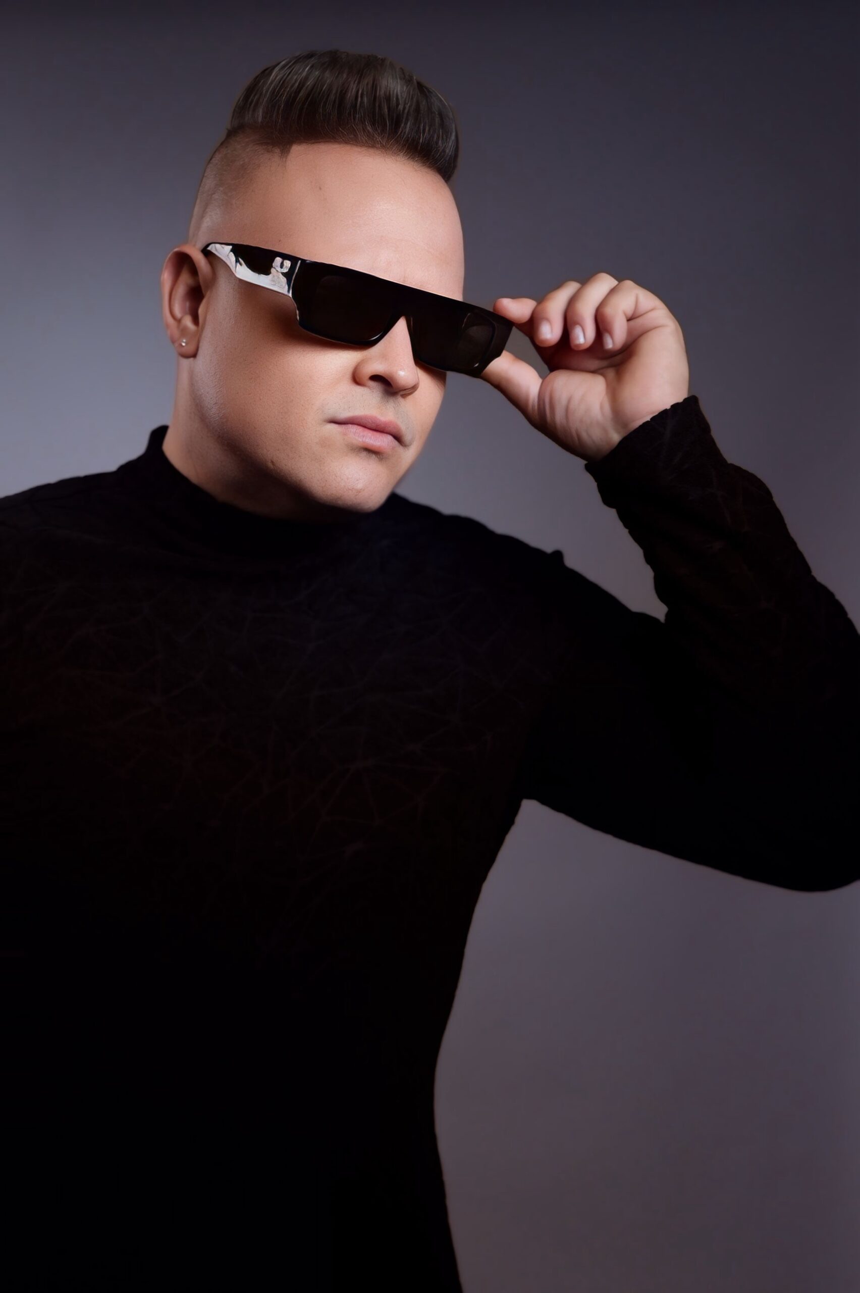 Alayn García sexta edición de los Premios Monitor Latino Alayn García