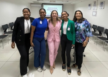 Adolescentes lideran propuestas sobre cuidados en conferencia regional sobre la mujer