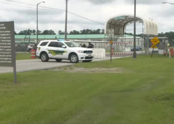 Tiroteo en base de fort stewart, georgia, deja cinco soldados heridos