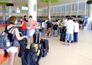 El turismo en ee. Uu. Caerá un 8. 2% en 2025, según un estudio