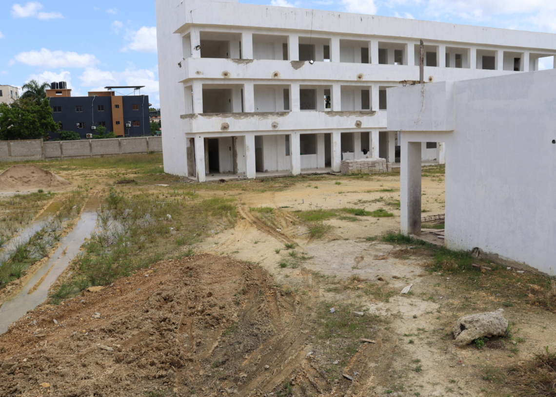 Escuela en cancino adentro cumple más de una década en construcción; no estará lista para el año escolar