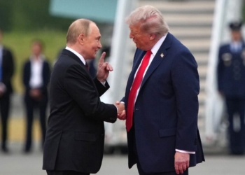 ¡como viejos amigos! Trump y putin se saludan con sonrisas en alaska