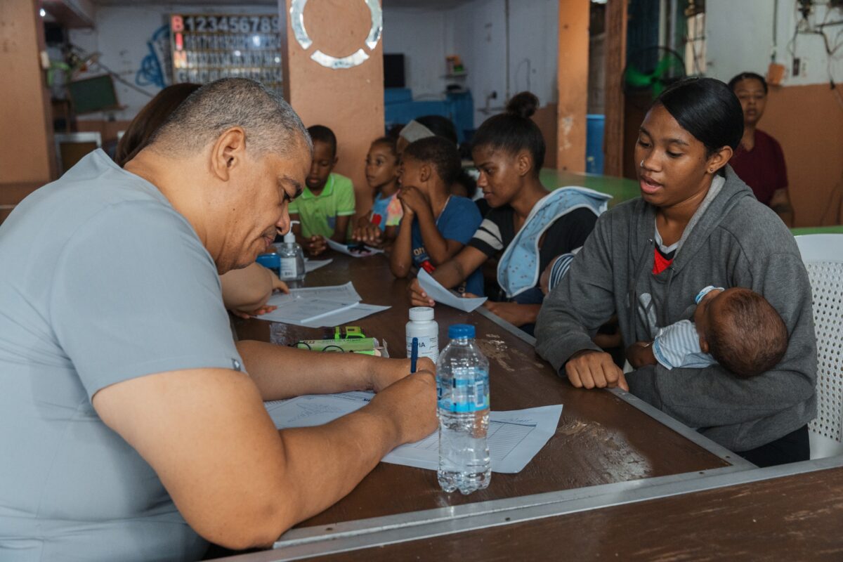 Alcaldía del dn realiza operativo médico social en ensanche espaillat