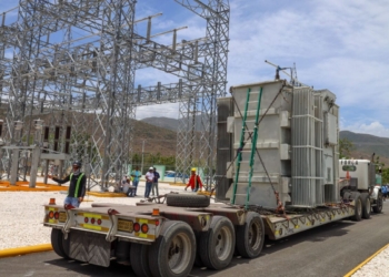 Edesur instala transformador de potencia en jimaní para mejorar el servicio eléctrico
