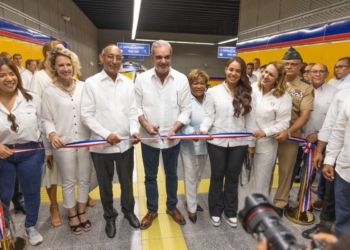 Abinader inaugura trenes de 6 vagones en el metro de santo domingo