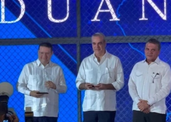 Aduanas inaugura centro de exportación express en aila