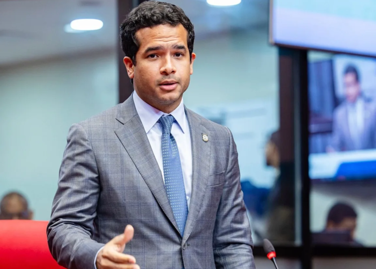 Gobierno aumenta rd$34,000mm al gasto corriente, denuncia omar fernández