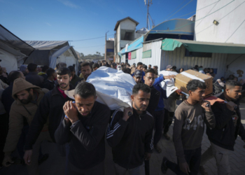 Escasez de sanitarios en campamentos de la franja de gaza provoca enfermedades a refugiados