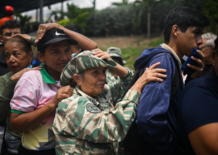 Venezuela realiza ejercicios militares y simulacro de emergencia ante "amenaza" de eeuu