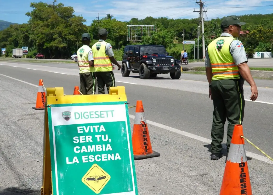 Digesett refuerza puntos críticos en carreteras por feriado del día de las mercedes