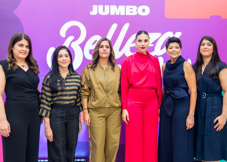 Carolina rodríguez, sachenka rodríguez, madelyn martínez, katherine collado, cinthia antonio y margie morel