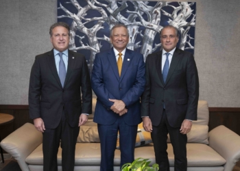 Presidente de banreservas recibe a ejecutivos de apap