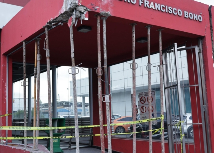 Caribe Tours da su versión sobre el choque de autobús contra estación del Metro