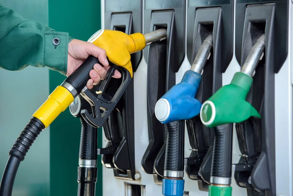 Gasolina y gasoil suben entre 7 y 9 pesos; glp mantiene su precio