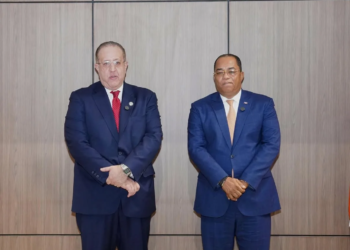 Magín díaz juramenta a catalino correa hiciano como nuevo gerente general del bandex