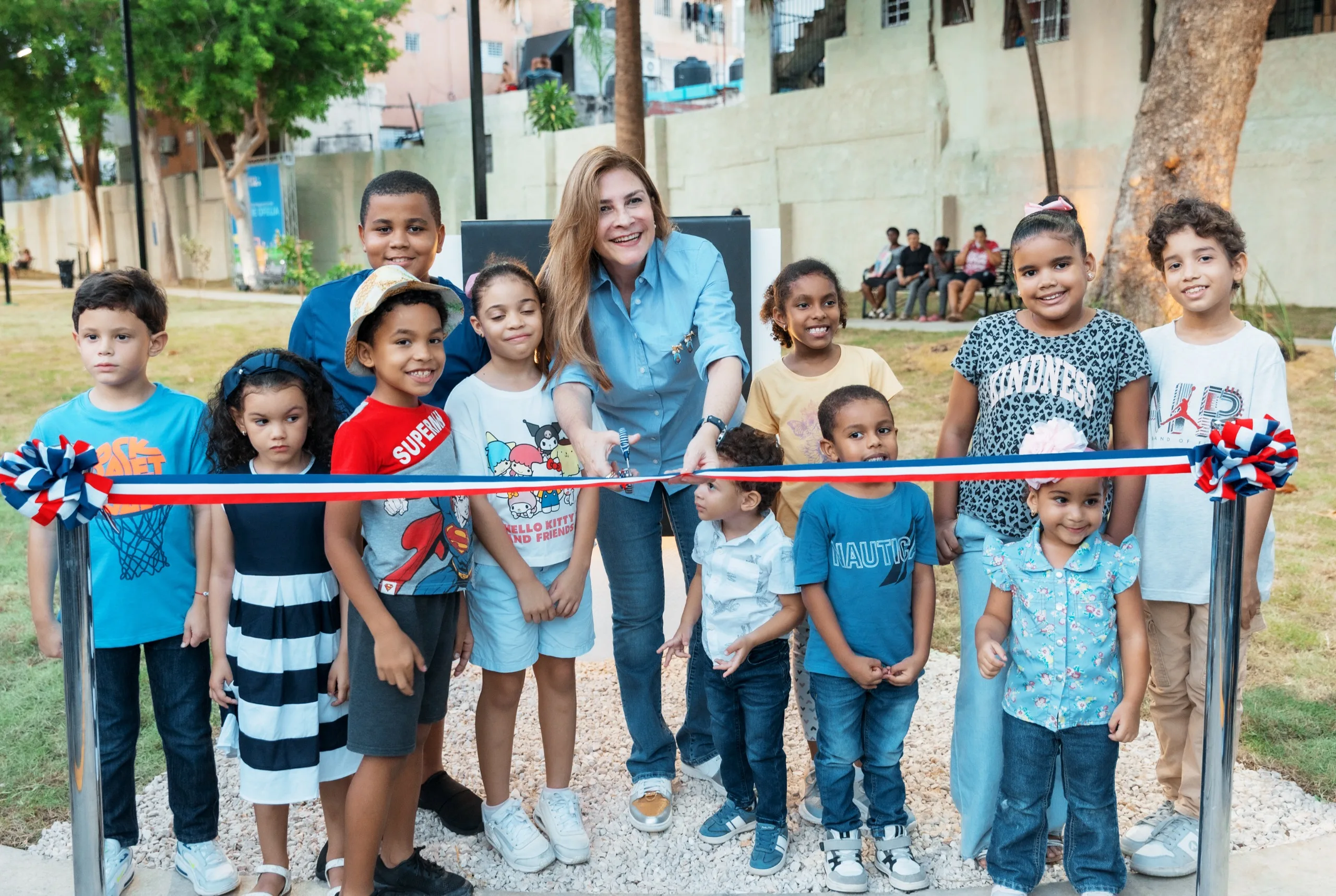 Carolina mejía inaugura el nuevo parque ofelia, revitalizando un espacio para el disfrute ciudadano