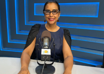 Selineé méndez anuncia su aspiración a la dirección política de la fuerza del pueblo