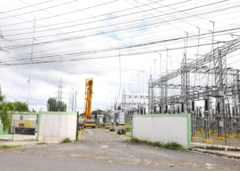 Avería en cables soterrados deja sin servicio eléctrico a hainamosa