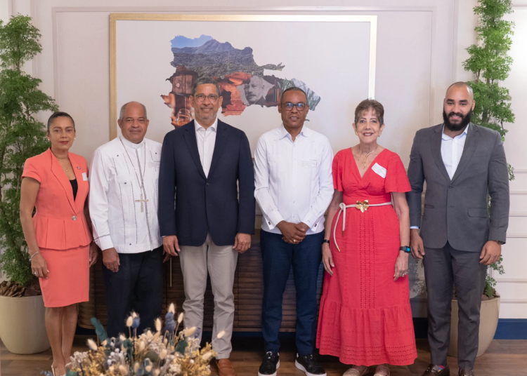 Yanira vásquez, julio césar corniel, augusto ramírez, héctor almonte, ginnette bournigal y gary ruiz.