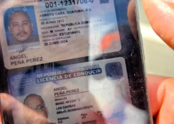 Se incendia un camión cisterna tras accidente en la circunvalación de santo domingo