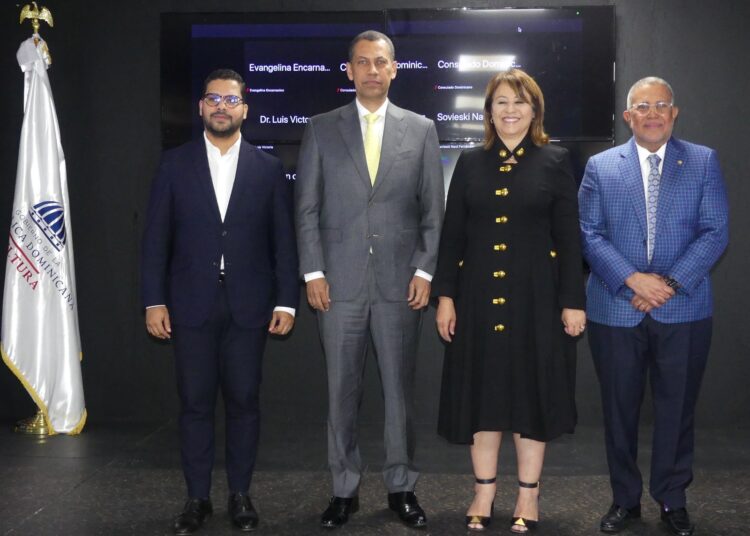 Indotel y aba anuncian campaña en ee. Uu. Enseñará a diáspora cómo enviar remesas sin pagar 1% de impuesto