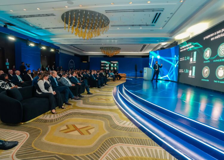 La actividad reunió a cerca de 200 clientes empresariales.