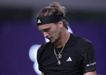 Alexander zverev no puede con rinderknech y se despide en la tercera ronda del masters de shanghái