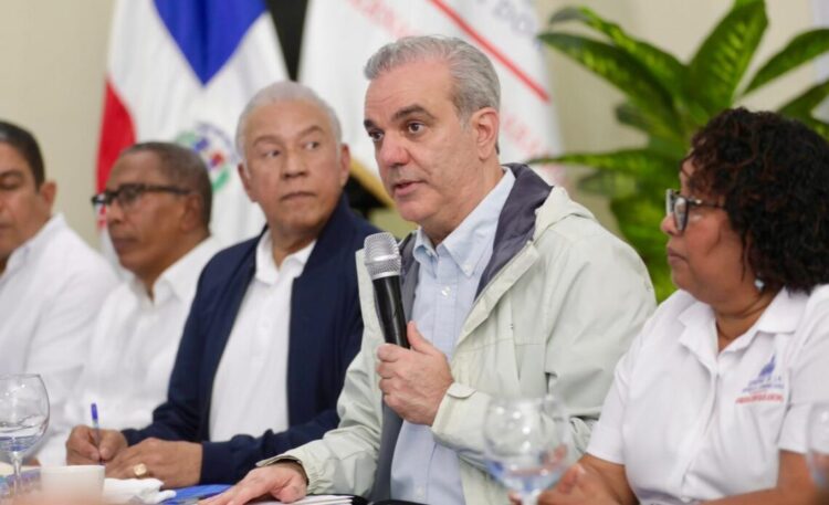 Abinader inicia intensa jornada de actividades en cuatro provincias