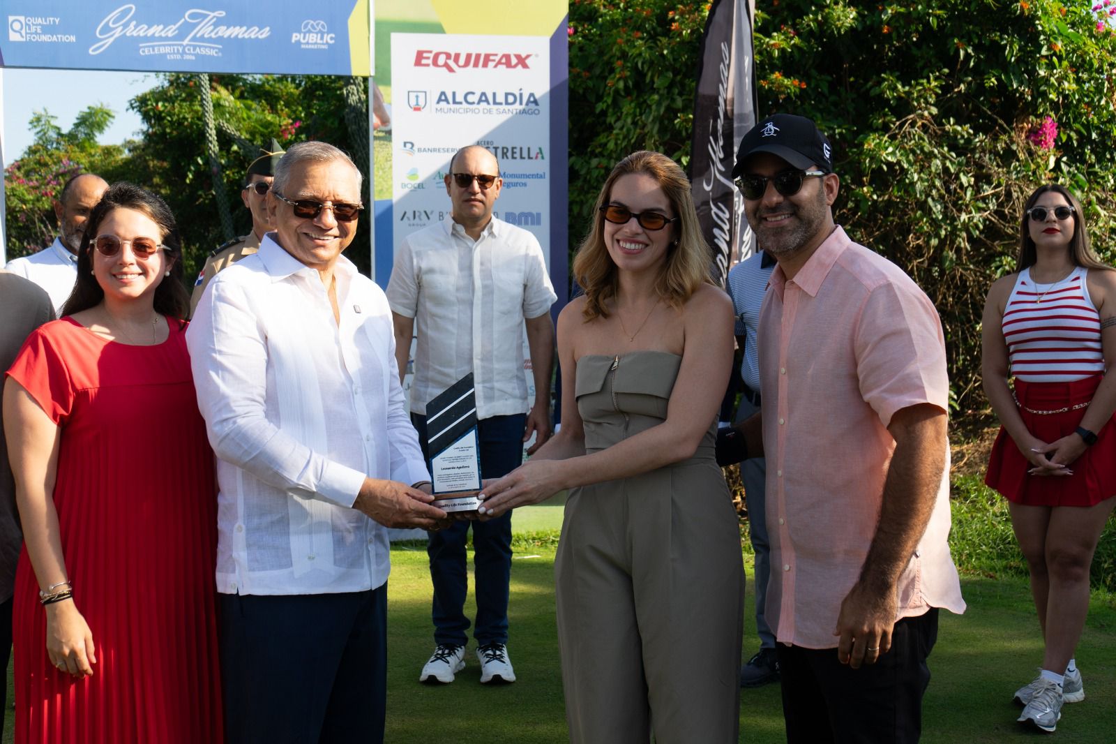 Leonardo aguilera ratifica el compromiso de banreservas con el turismo deportivo